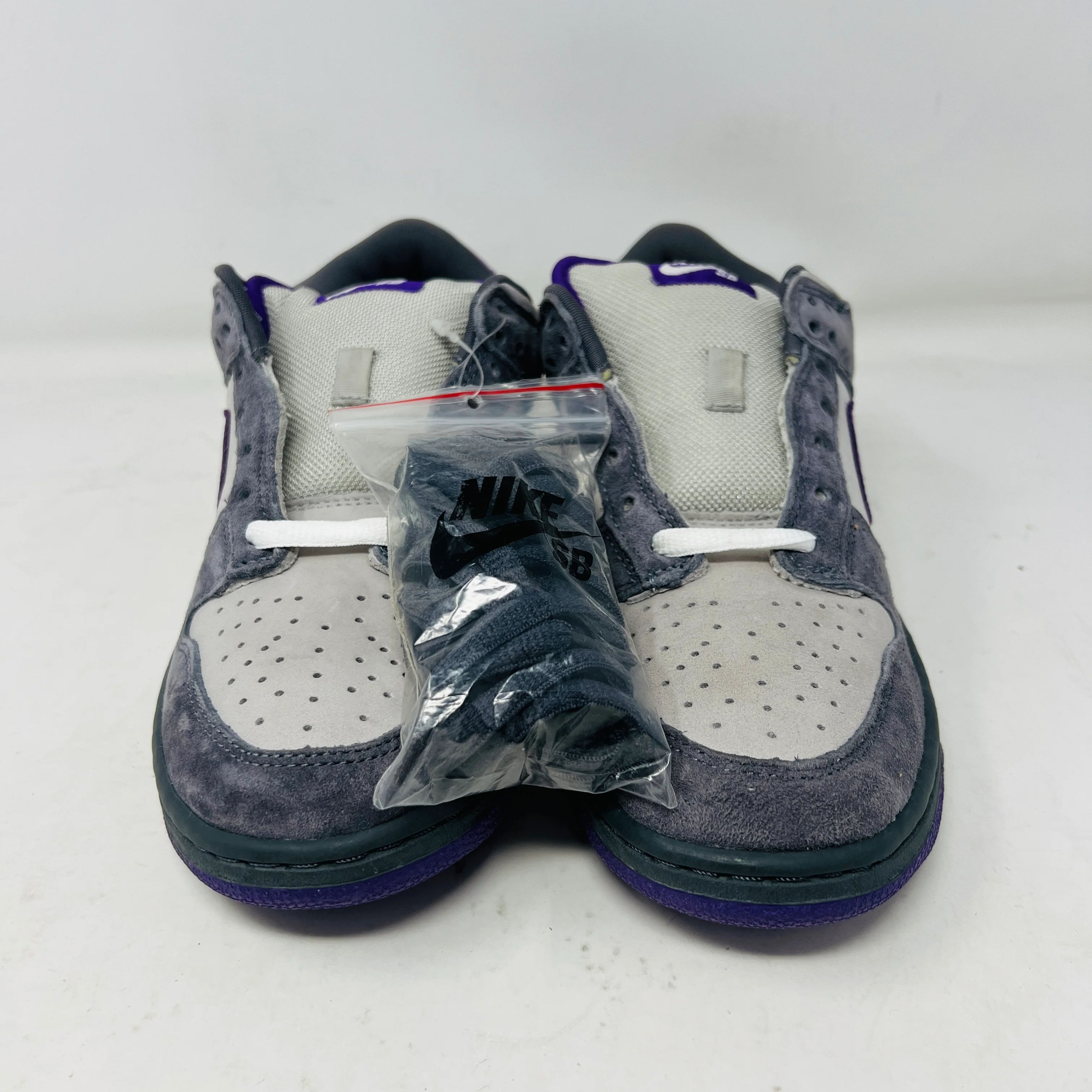 Nike SB Dunk Low Purple Pigeon - Image 2