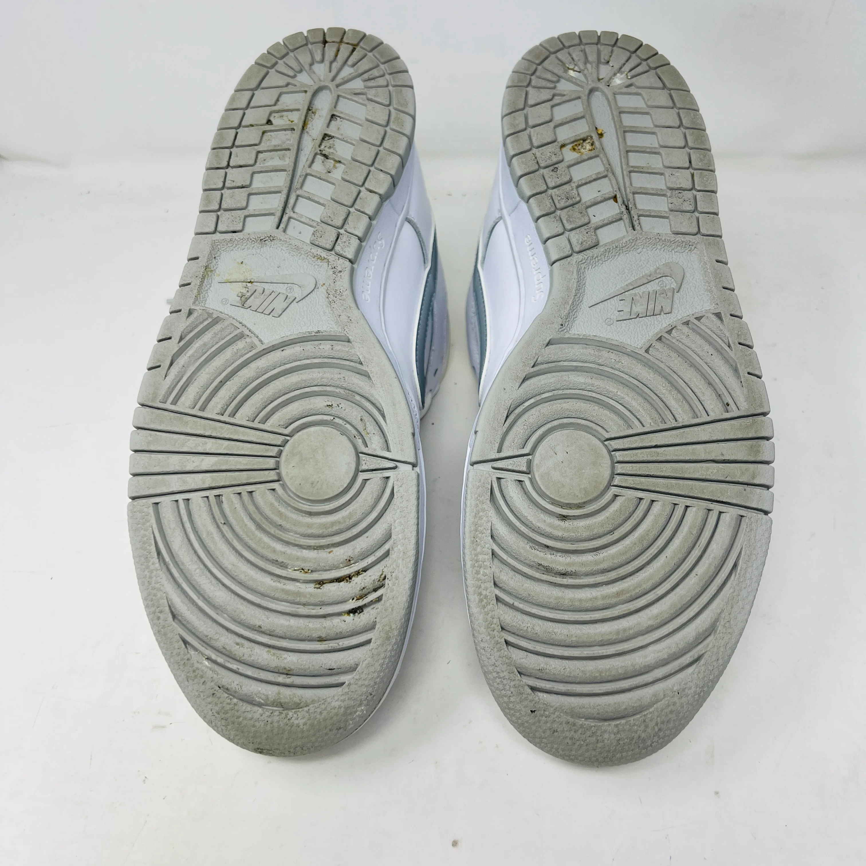 Nike SB Dunk Low Supreme 94 White Metallic Silver - Image 6