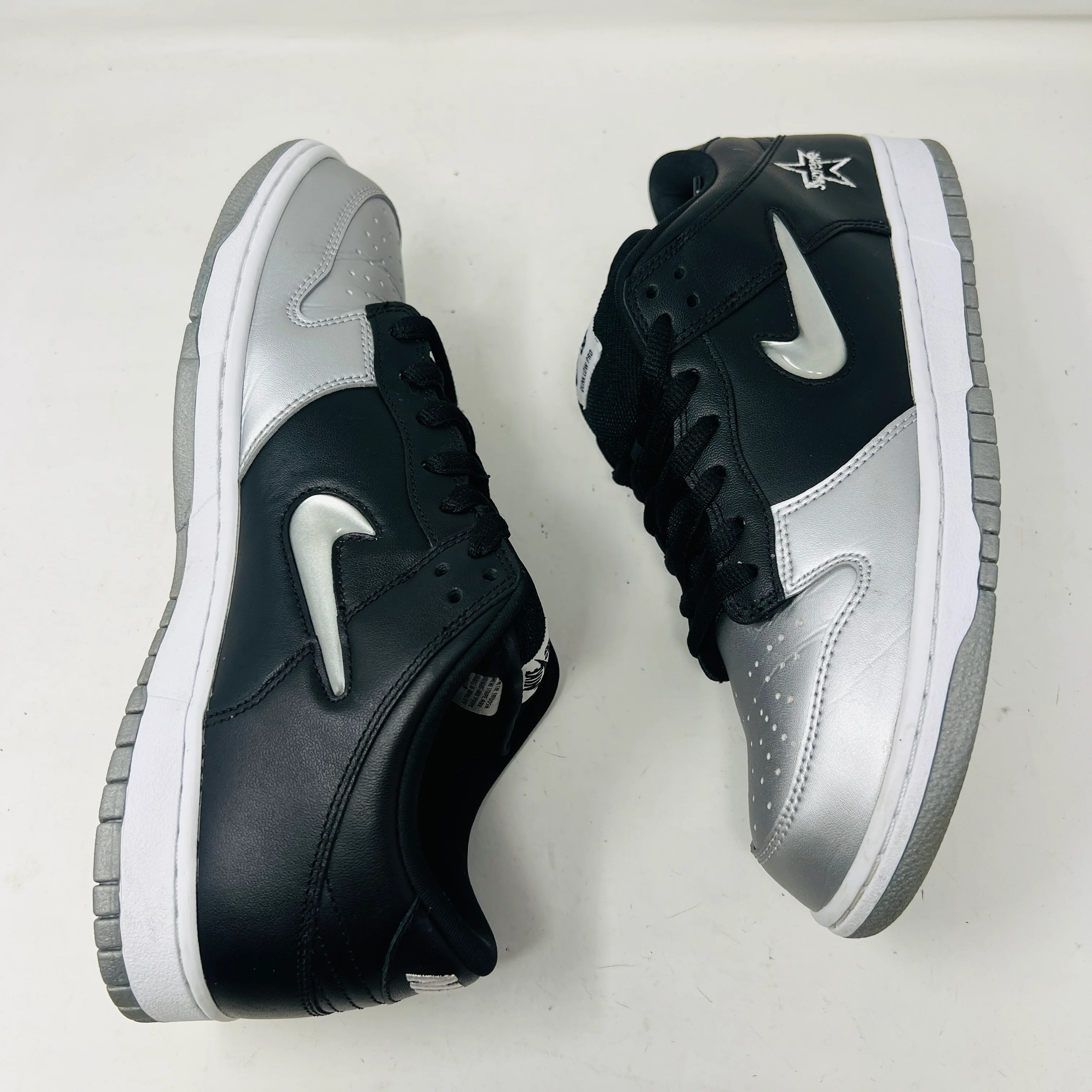 Nike SB Dunk Low Supreme Jewel Swoosh Silver - Image 4