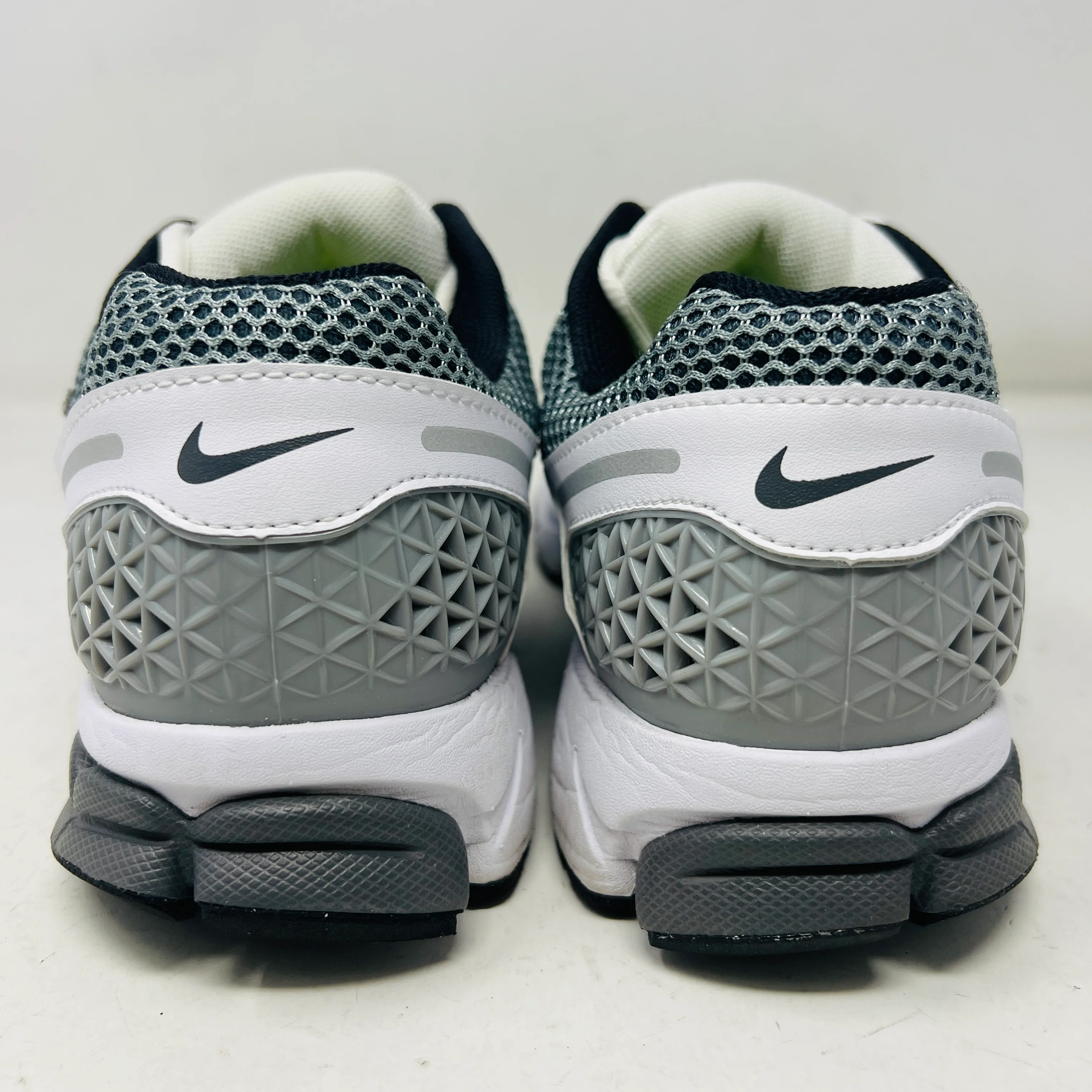 Nike Zoom Vomero 5 SE SP Dark Grey Black White - Image 5