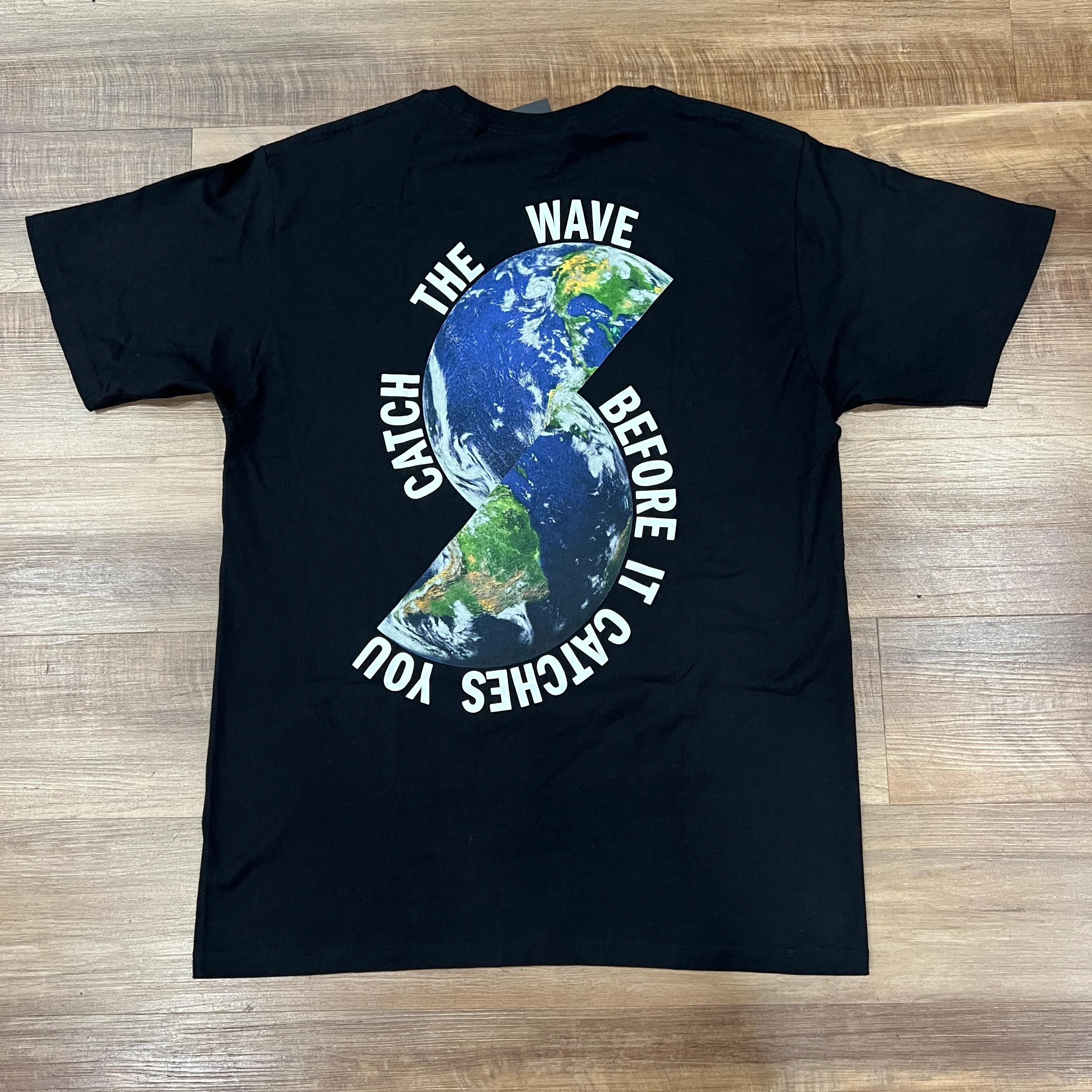 Stüssy "Catch The Wave" tee - Image 2