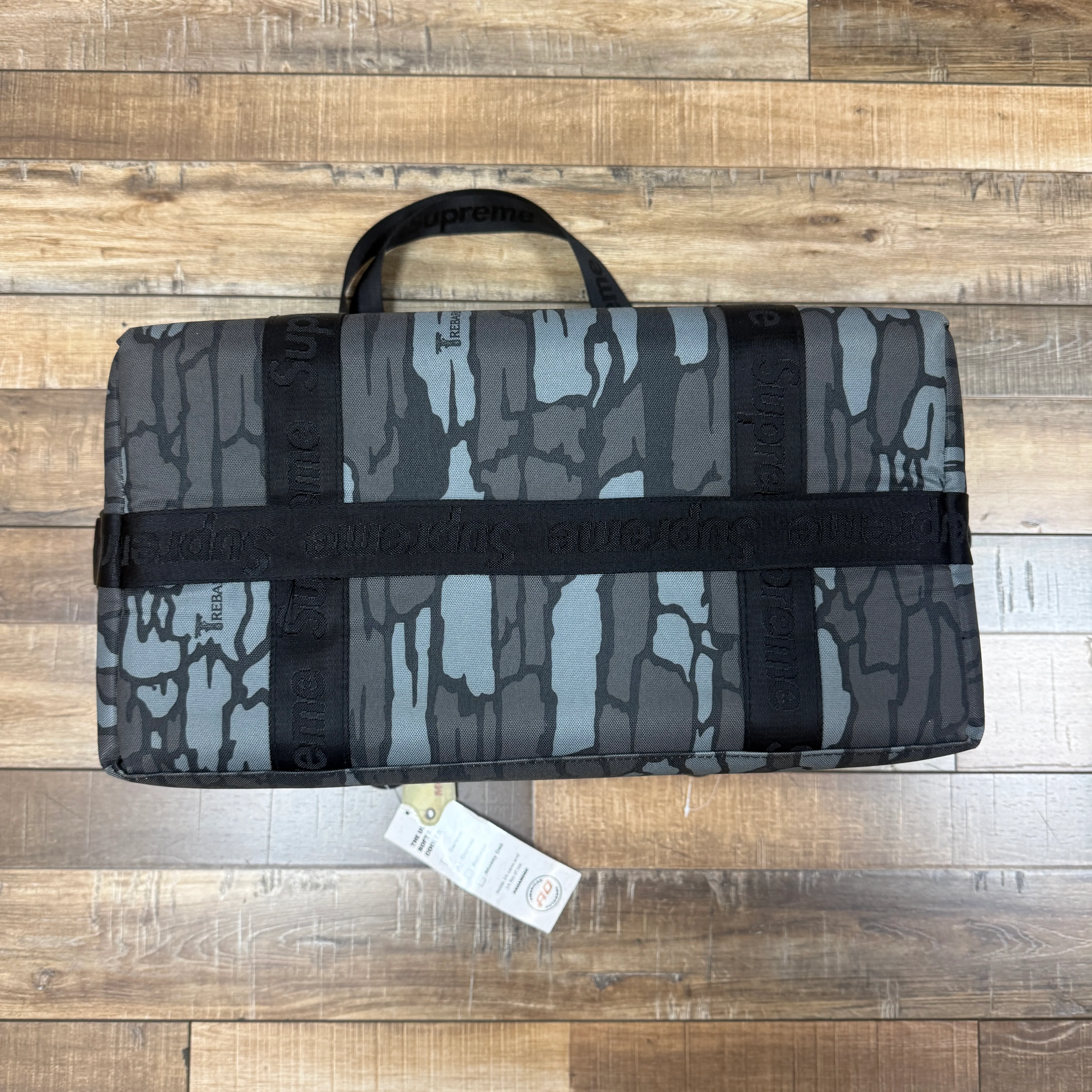 Supreme AO 24-Pack Cooler Bag Trebark Camo - Image 4