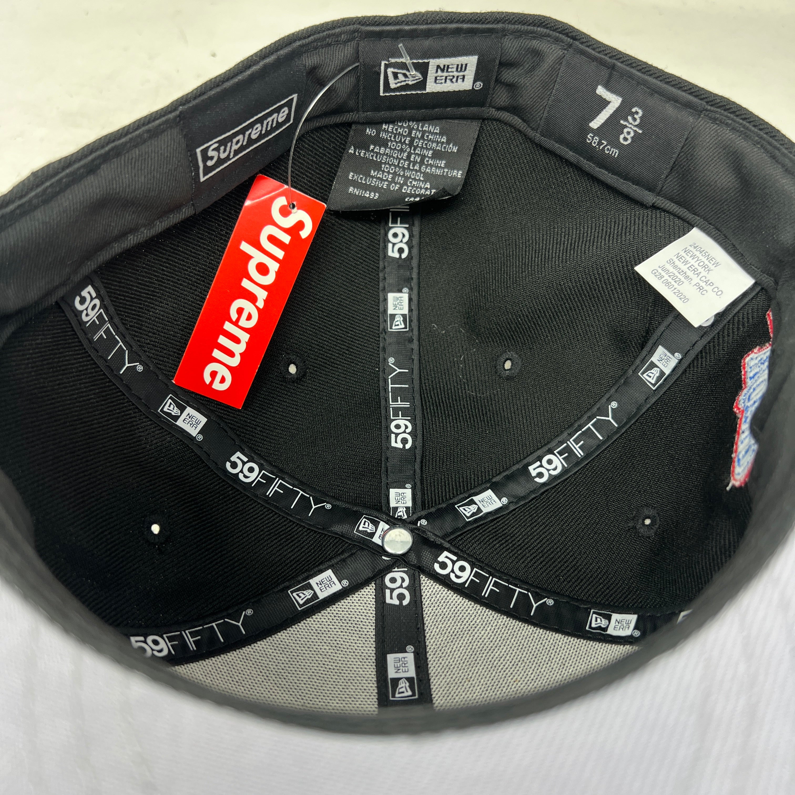 Supreme World Famous Box Logo New Era Black - Image 3