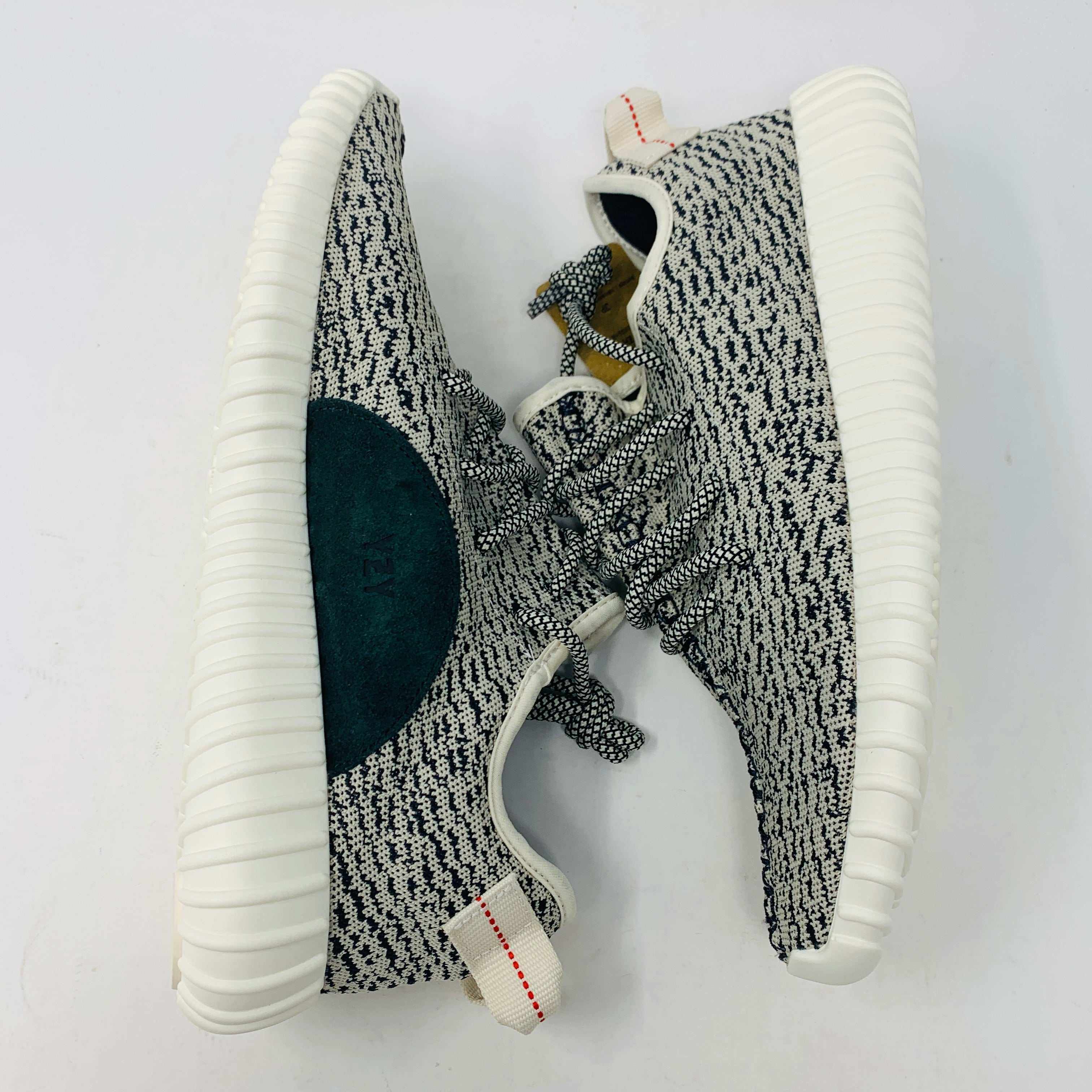 Yeezy Boost 350 Turtledove 2022 - Image 4